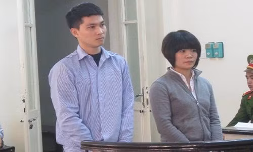 Hotgirl 9X dua ban trai vao con duong ma tuy