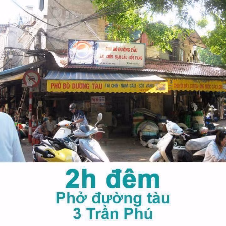 Chính bởi vậy, mới đây trên mạng xã hội, dân mạng đã cất công tổng hợp những quán phở ngon bậc nhất Hà Nội để phục vụ cho những tín đồ "nghiền" phở và đặc biệt hơn là trong album này giúp các bạn trẻ có thể ăn phở "từ hơi thở cho đến tiếng thơ".