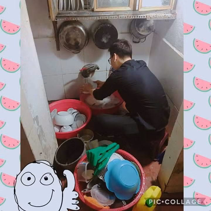 Tuy nhiên, liên hệ với Đức Chiến, cậu bạn khẳng định bức ảnh mới được chụp chiều hôm qua (11/3) trong buổi Chiến về nhà người yêu chơi.