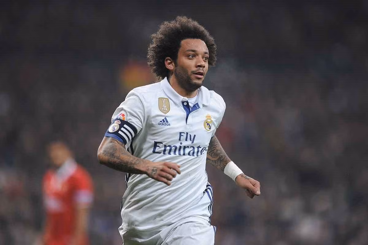 Cristiano Ronaldo đã nhiều lần rủ Marcelo về Juventus, khi hai người có mối quan hệ rất tốt trong thời gian chơi bóng ở Real Madrid. Nhưng cầu thủ người Brazil này đã từ chối lời mời.