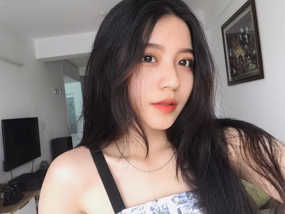 Đứng trước vụ ồn ào này, Võ Ngọc Trân cũng đã lên tiếng thanh minh đồng thời post story với nội dung: "Để yên cho tôi thi được không?".