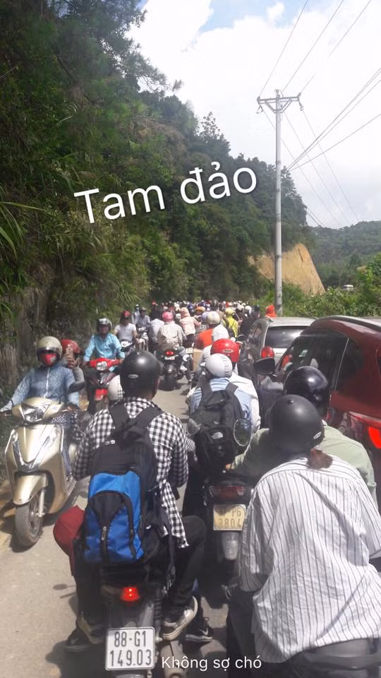 Tắc nghẽn kinh hoàng ở các cung đường phượt nổi tiếng dịp 2/9 Tac nghen kinh hoang o cac cung duong phuot noi tieng dip 2/9