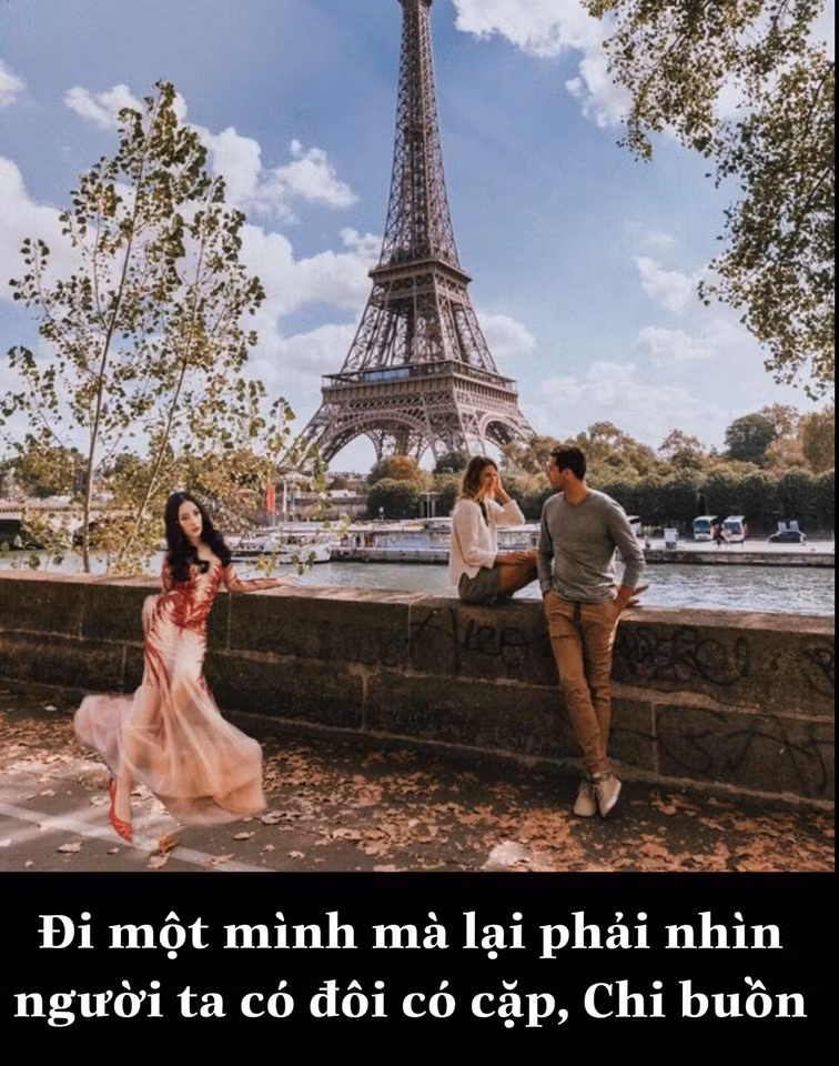 May quá, Chi Pu đã được đổi dáng đứng thay vì nằm như ảnh gốc.