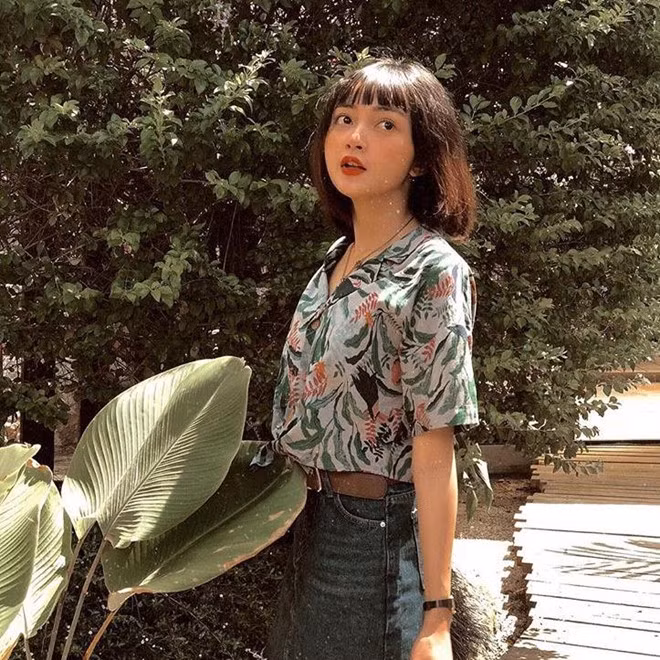 So với dàn mẫu ảnh phải đóng khung vào một phong cách duy nhất, hot girl nấm lùn - Mai Kỳ Hân lại thử sức với nhiều hình ảnh khác nhau, từ sporty chic, nữ tính, sang trọng hay cá tính phá cách.