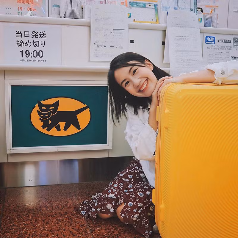 Mayy R không là một blogger chuyên về nhan sắc mà cô bạn này cũng làm thêm về thời trang, du lịch và ẩm thực.