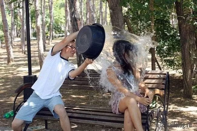 Không yêu được thì anh "đổ" luôn nhé.
