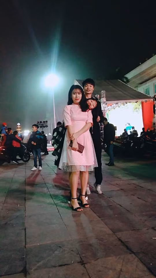 Bảo là chụp cho cả 3 chị em "chanh sả" lên một chút nhưng ai ngờ như 3 con quái vật ở thời khắc năm mới.