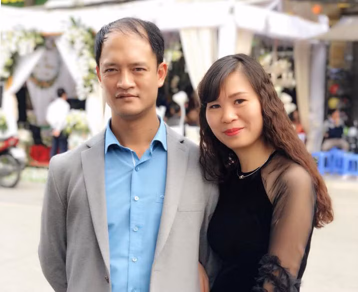Hai vợ chồng trung tá Khuất Mạnh Trí. (Ảnh: Gia đình cung cấp)