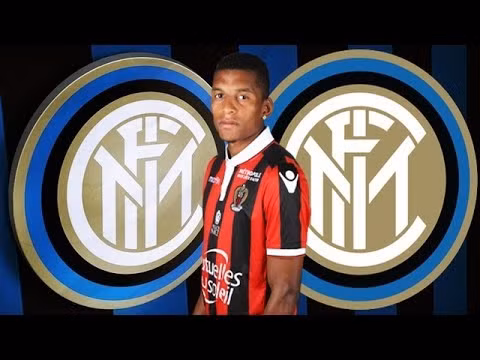 Inter Milan có thêm tân binh: Trên trang chủ, Inter Milan xác nhận đã hoàn tất thủ tục chiêu mộ hậu vệ trái Dalbert từ Nice. Cầu thủ 23 tuổi này đã kí HĐ 5 năm với sân Giuseppe Meazza. Được biết, Inter đã phải mất 20 triệu euro cho thương vụ này. Ảnh: Sport Italia