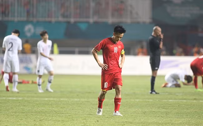 U23 Viet Nam: Sau noi buon, hay tu hao!