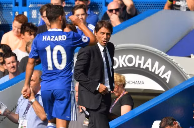 Conte cần bao nhiêu để nâng cấp Chelsea? Theo trang The Times, Antonio Conte đã đề xuất một kế hoạch mua sắm lên tới 200 triệu bảng vào mùa Hè năm nay để lãnh đạo Chelsea xem xét. Hồi đầu mùa giải năm nay, để mang về Stamford Bridge những Kante, Luiz, Alonso,... Conte đã tiêu tốn hết của Chelsea khoảng 140 triệu bảng. Đến lúc này, đa phần những vụ đầu tư mà cựu thuyền trưởng của Juventus thực hiện đều mang lại hiệu quả, qua đó giúp The Blues có được vị thế đầy chắc chắn tại Ngoại hạng Anh với 10 điểm nhiều hơn đội xếp thứ 2 là Tottenham.