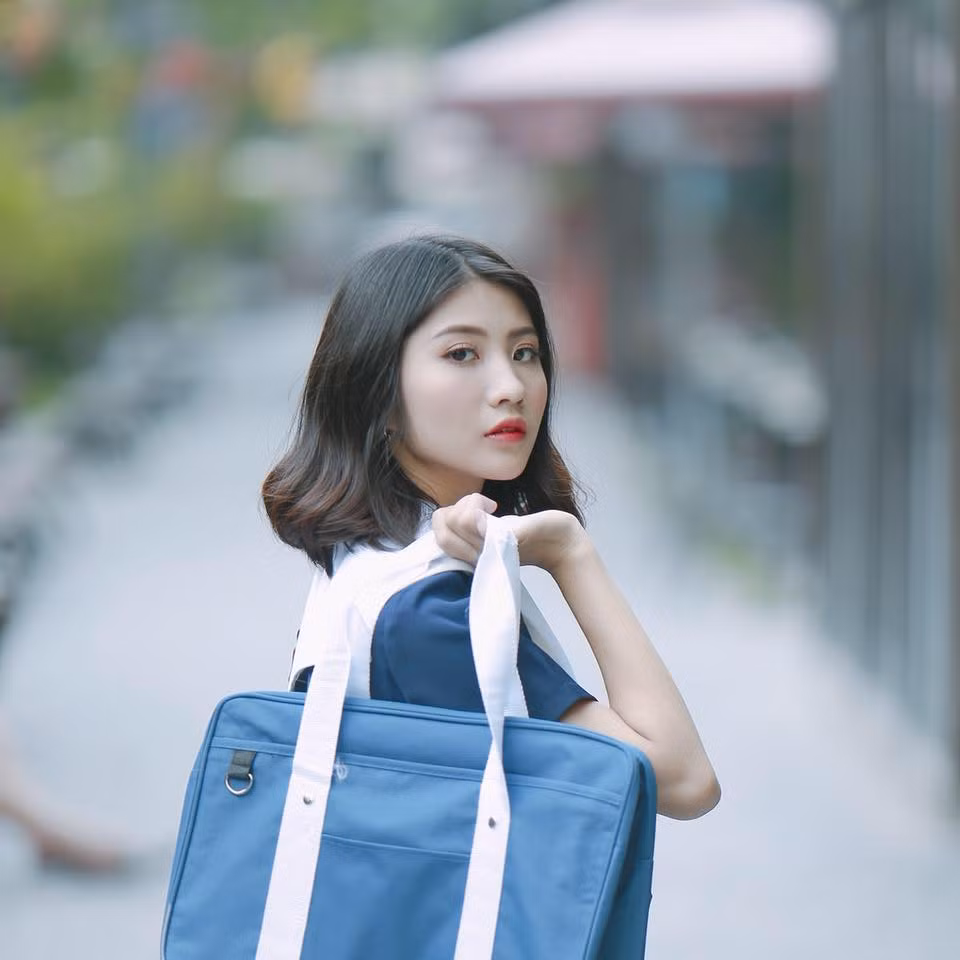 Là một cô gái lạc quan, yêu đời, Thùy Linh luôn mong muốn bản thân sẽ có đủ sức khỏe và luôn sống vui vẻ.