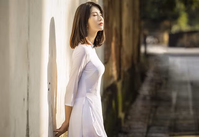 Cuộc sống của Thùy Linh cũng giống như các bạn đồng trang lứa, nhiệm vụ quan trọng nhất là học, ngoài ra khi rảnh rỗi cô bạn này thường đi chụp mẫu ảnh để có thể rèn luyện, nâng cao các kỹ năng mềm.