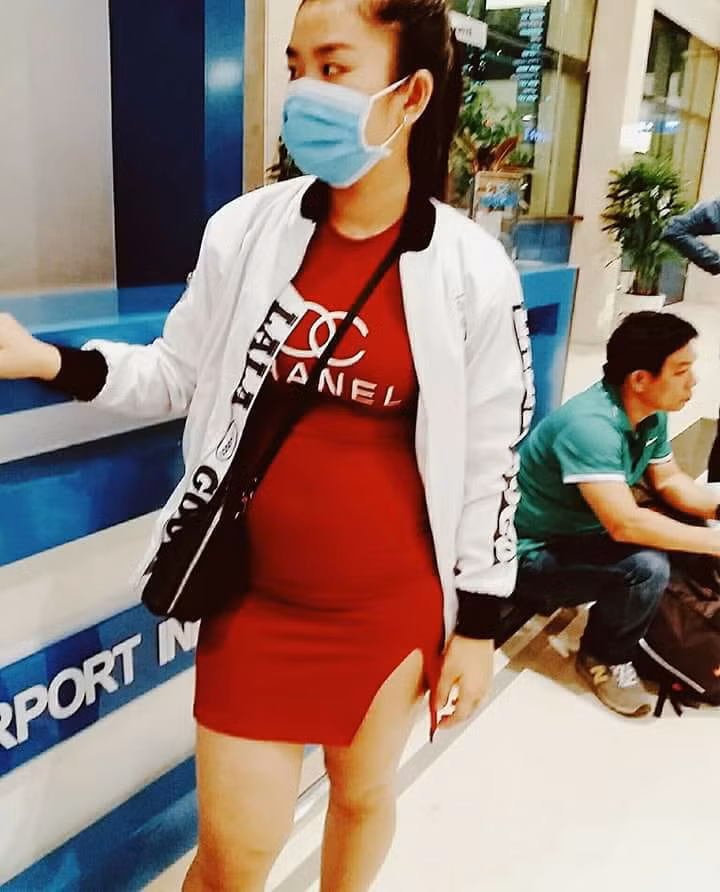 Không chỉ có các cô nàng mà ngay cả những chàng trai cũng không ít lần mếu máo khi bị người khác chỉ vào phần bụng "phì nhiêu".