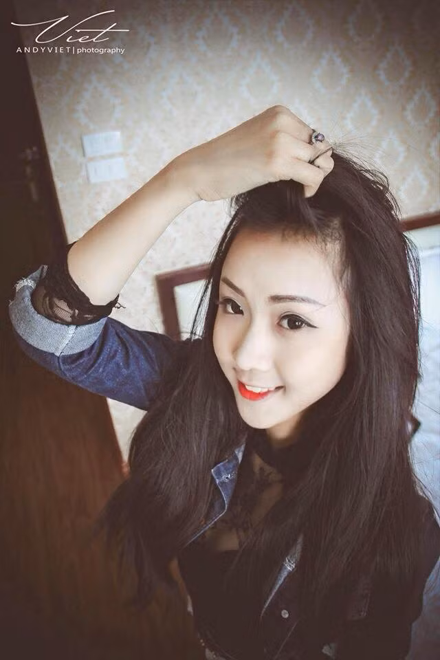 Cũng chính nhờ vẻ đẹp của mình mà trang cá nhân của Diệu Anh đã thu hút được hơn 50.000 người theo dõi và cập nhật từng hoạt động của cô nàng này.
