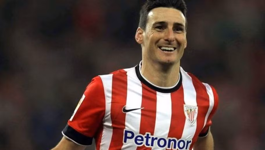 Không phải Torres hay Morata, chính Aritz Aduriz mới là niềm hy vọng số 1 của Tây Ban Nha ở vòng chung kết Euro vào tháng 6 tới đây. Với 18 bàn thắng đã ghi tại La Liga, không thể tin Aduriz năm nay đã 35 tuổi.