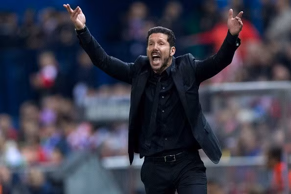 Diego Simeone đặt dấu ấn quan trọng của mình trong sự phát triển mạnh mẽ của Atletico Madrid trong những mùa giải gần đây. Chiến lược gia người Argentina không chỉ nâng tầm đội chủ sân Vicente Calderon ở lối chơi khoa học, ông còn rất biết cách thổi lửa vào tinh thần chiến đấu của các học trò.