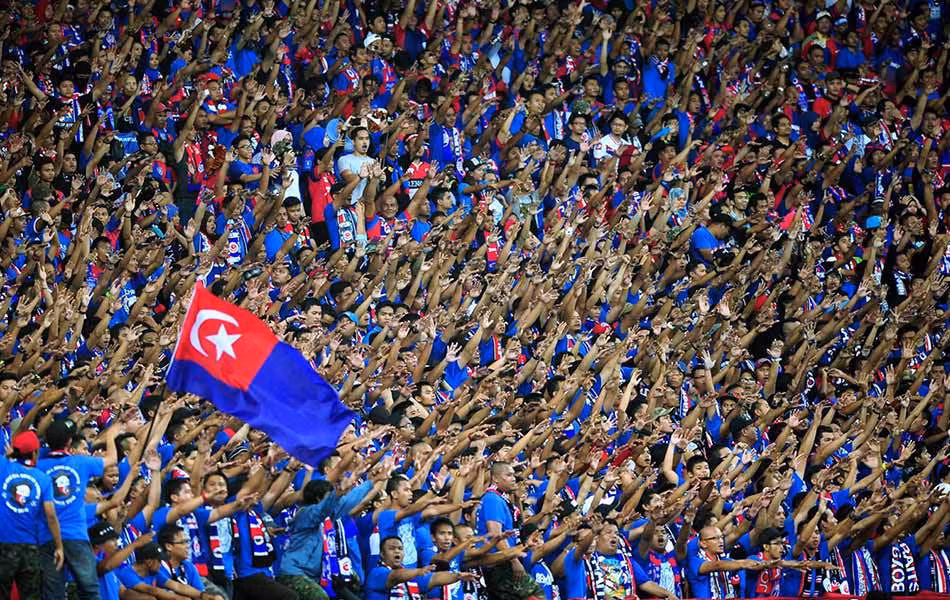 Các SVĐ tại Malaysia luôn thu hút nhiều khán giả tới xem những trận đấu. Sân Haji Hassan Yunos là một SVĐ như vậy, với sức chứa 30.000 khán giả và trung bình sân này đón 20.640 người mỗi trận đấu.