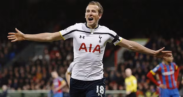Paulo Dybala (Juventus), Harry Kane (Tottenham), Samuel Umtiti (Barca), Mahrez (Leicester) và Ronaldo (Real Madrid) chính là 5 cái tên mới nhất được liên hệ với M.U.