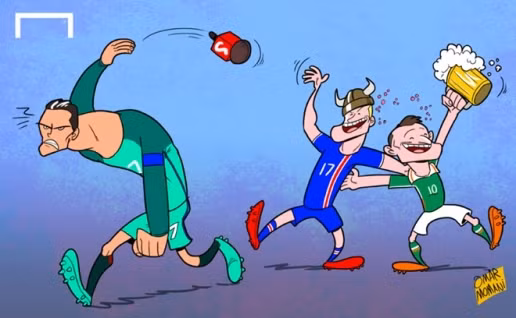 Quá phẫn nộ khi bị cánh phóng viên làm phiền, siêu sao Cris Ronaldo đã thẳng tay vứt chiếc micro xuống hồ.