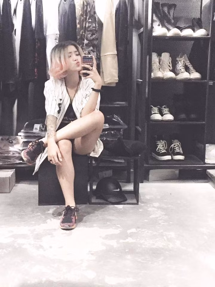 Nói thêm về tương lai của mình, Kiều Vy chia sẻ rằng sau khi hoàn thành khóa học tại Đại học Văn hóa nghệ thuật quân đội - Hà Nội cô nàng này muốn được tu nghiệp thêm chuyên ngành vũ công tại nước ngoài. Ảnh sử dụng trong bài: Facebook nhân vật.