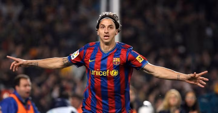 Chính vì bất hòa với HLV Pep Guardiola nên Zlatan Ibrahimovic đã ra đi sau 41 trận đấu cho Barca. Hiện tại cầu thủ này đang chơi bóng cho PSG ở Ligue 1.