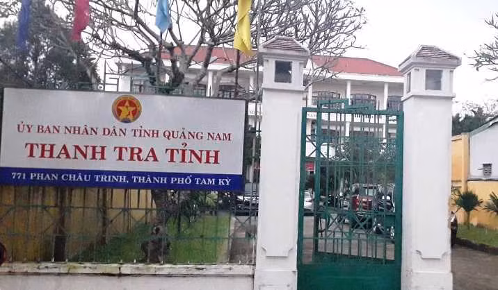 Pho chanh Thanh tra tinh Quang Nam tu vong tai tru so