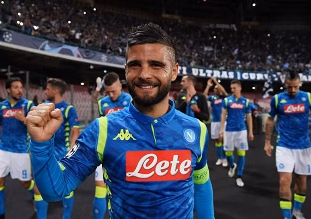 Chuyển nhượng bóng đá từ Gazzetta dello Sport, Manchester City, PSG và Liverpool đã sẵn sàng thương lượng với Napoli để sở hữu tiền đạo người Italia - Lorenzo Insign.