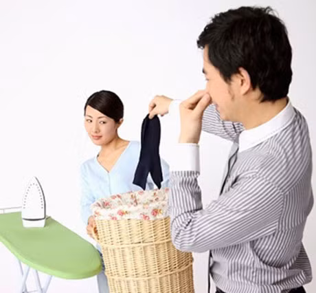 Phát sợ người chồng khấu trừ 20 nghìn mua bánh vào tiền trợ cấp nuôi con Phat so nguoi chong khau tru 20 nghin mua banh vao tien tro cap nuoi con