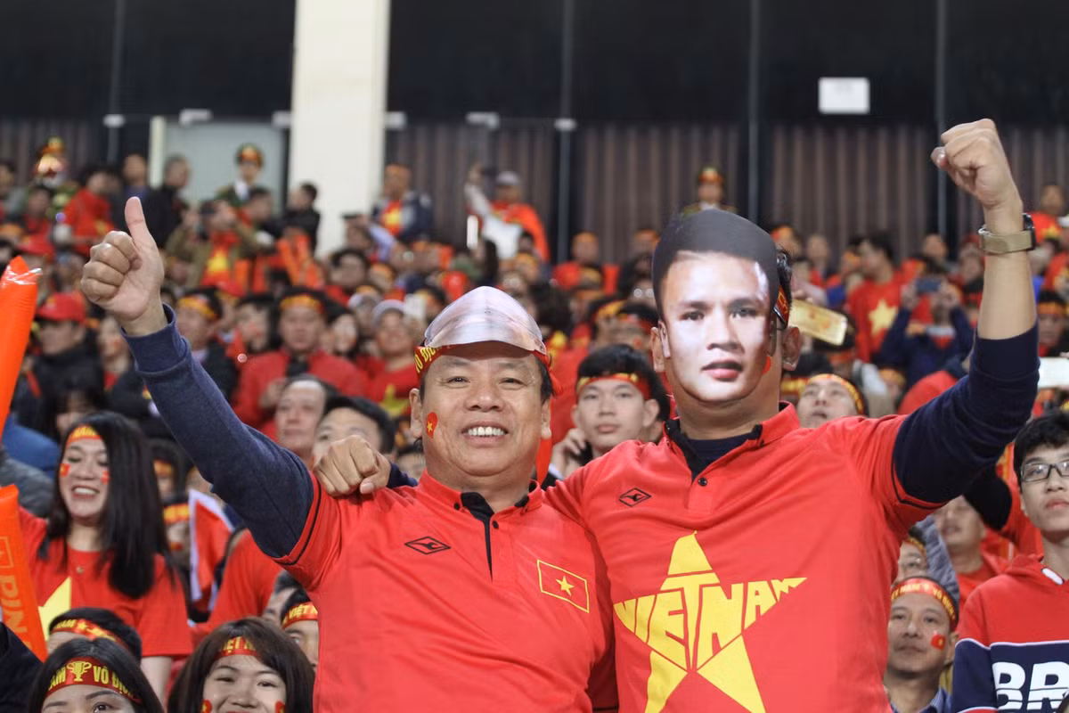 Gianh thang loi chung cuoc 3-2, DT Viet Nam gianh chuc vo dich AFF Cup 2018-Hinh-11