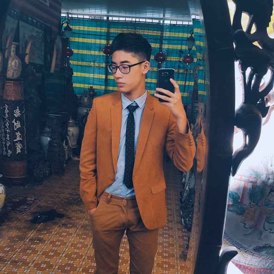 Bằng những kiến thức cơ bản của môn Hóa và Vật Lý, chàng nam sinh Hà thành đã biến chúng trở thành những câu rap "thả thính" cực tình.