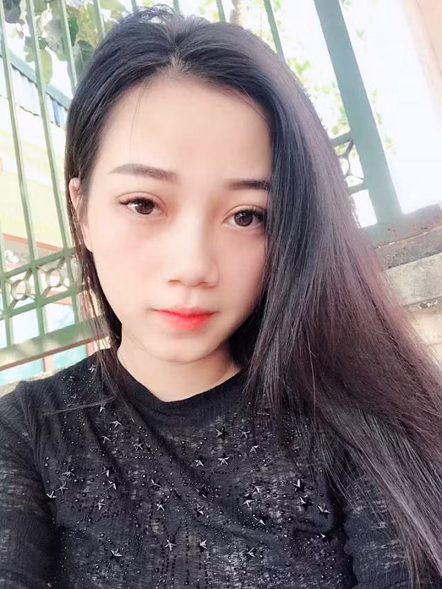 Những tấm hình diện bikini khoe 3 vòng đều đặn đã khiến nhiều người cảm thấy ngưỡng mộ. Thậm chí nhiều người còn tỏ ra tiếc nuối khi cô bị phụ tình vào dịp tết trung thu.