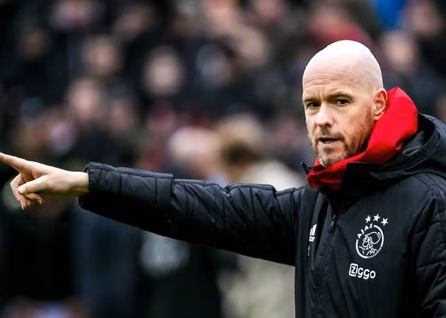 AS Roma đã bắn tín hiệu cho CLB Hà Lan, Ajax Amsterdam trong việc tìm kiếm một huấn luyện viên trưởng sau khi Claudio Ranieri rời đi vào cuối mùa giải. Đội bóng thành Rome rất muốn có được chữ ký của Erik ten Hag, người rất thành công ở mùa giải năm nay khi đưa Ajax giành cú đúp quốc nội, kèm theo đó là lọt vào bán kết UEFA Champions League.