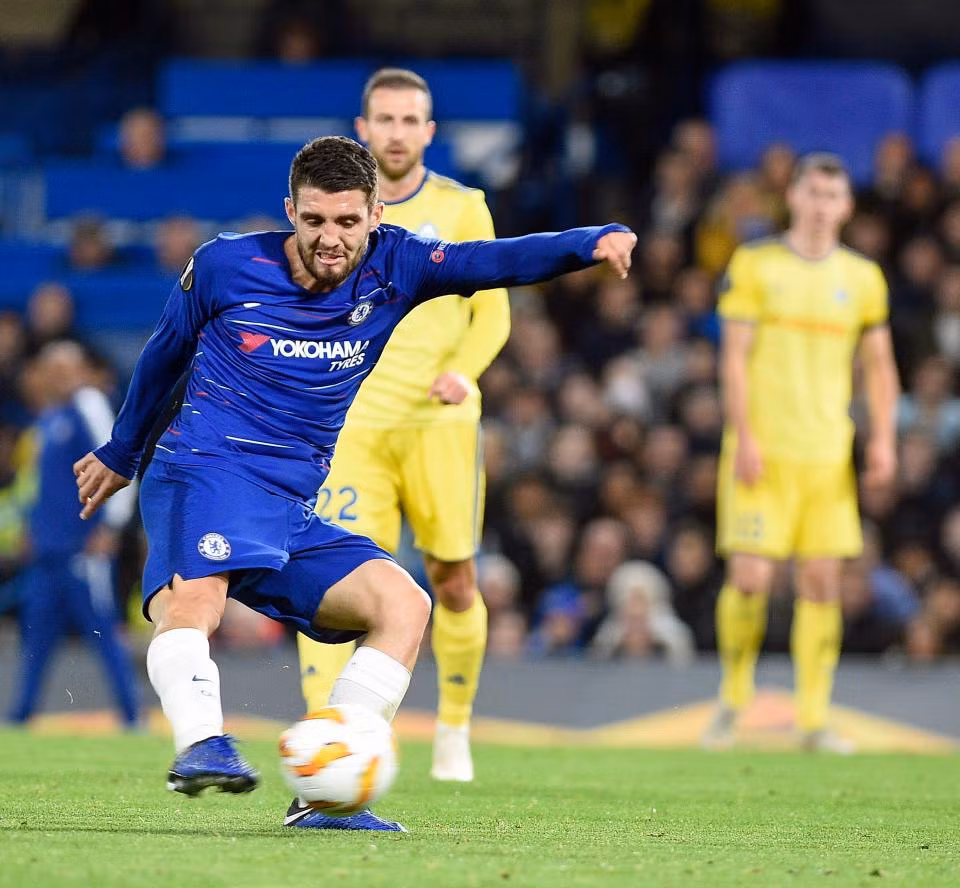 Theo Daily Star, Chelsea sẽ trả Kovacic trở lại Real Madrid vào cuối mùa, bất chấp việc anh thi đấu tốt.
