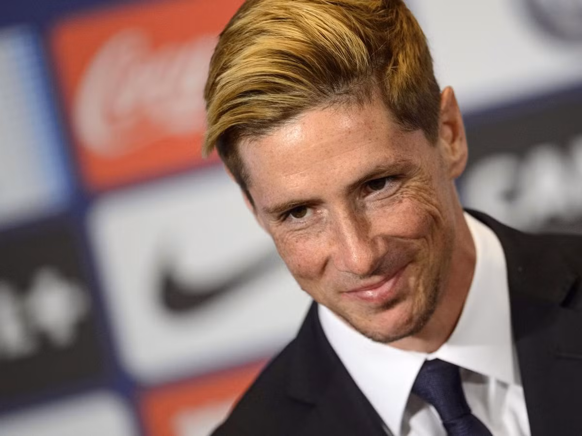 Trong mắt người hâm mộ bóng đá, Fernando Torres chính là hình mẫu chuẩn của một soái ca ngôn tình: Tài năng, đẹp trai, lại chung tình.
