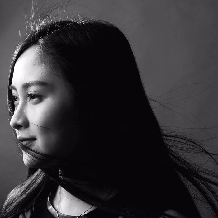 Nói về dự định trong tương lai, Khả Tú mơ ước trở thành một nữ doanh nhân giỏi, thành công. Ngoài ra, cô bạn tài năng, xinh đẹp này còn mong muốn vươn xa hơn nữa trong cả lĩnh vực nghệ thuật và tương lai sau này. Ảnh trong bài: FBNV.