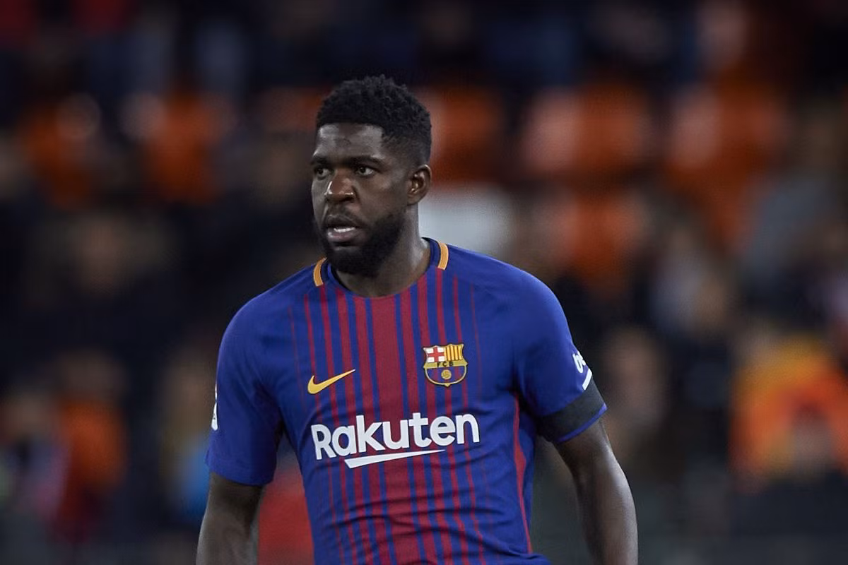 Quá trình đàm phán hợp đồng mới giữa Barcelona và Samuel Umtiti lâm vào bế tắc. Điều này khiến những đại gia như Chelsea và M.U bắt đầu rục rịch.