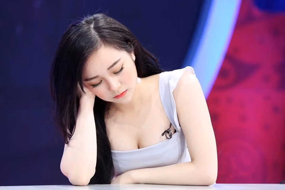 Nickname Yến Hoàng La chia sẻ: "Ôi giời! tưởng gì chứ mấy em này chắc gì đã biết về bóng đá. Các thứ em ý hướng tới đó là sự nổi tiếng và kiếm được nhiều follow để bán được hàng online thôi. Chờ mà xem".
