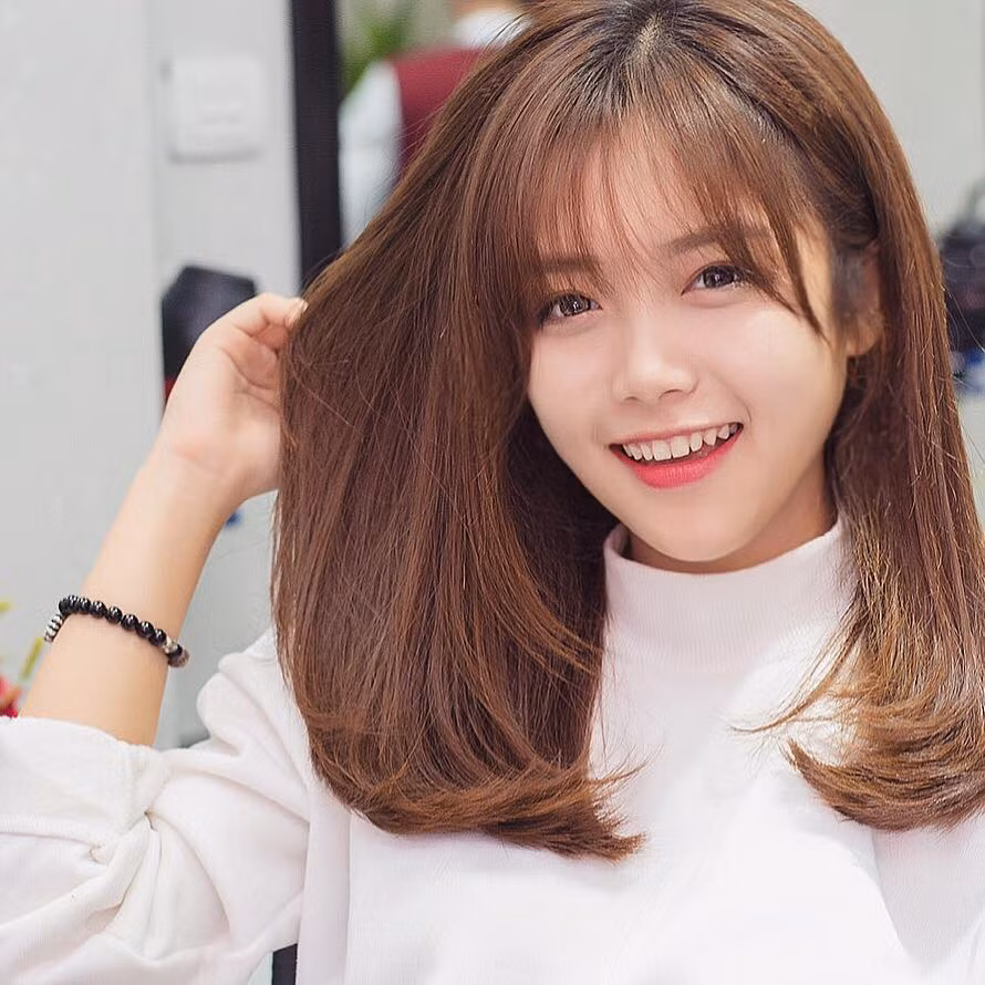 Vẻ đẹp ngoại hình chẳng thua kém gì các cô gái Hàn Quốc là điểm giúp cô bạn không thích gắn mắc "hot girl" Nguyễn Mai Trang thu hút ánh mắt người nhìn. Ảnh sử dụng trong bài: Facebook nhân vật.