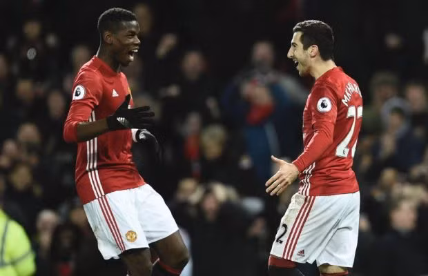 Mkhitaryan cân bằng kỉ lục của Ruel Fox: Sau 3 trận ra quân ở Premier League mùa này, Henrikh Mkhitaryan đã có 5 đường kiến tạo thành bàn. Anh đã cân bằng kỉ lục do Ruel Fox thiết lập ở mùa giải 1994-95.