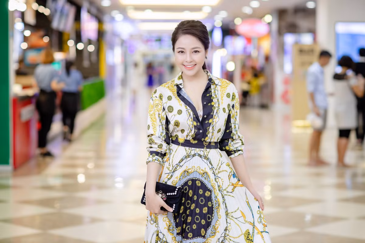 Trâm Anh đã nổi tiếng rất nhanh nhờ bóng đá. Cô gái này có thể nói nổi tiếng nhất trong dàn hot girl "Nóng cùng World Cup".