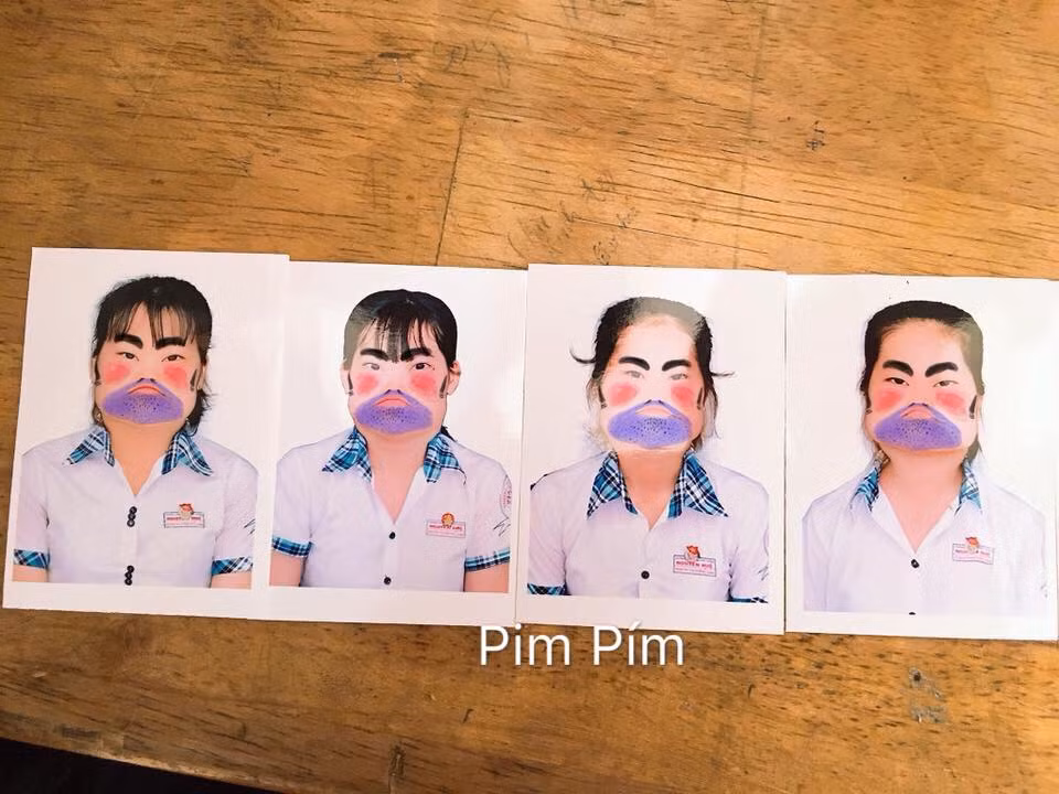 Ngay sau khi xuất hiện trên mạng xã hội, những bức ảnh thể bá đạo này nhanh chóng nhận được sự chú ý của dân mạng. Nhiều người cho rằng đây chỉ để giải trí chứ ai dám dán nó vào phiếu dự thi hay hồ sơ.