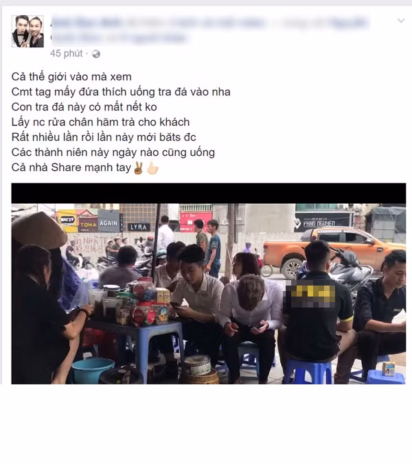 Mới đây, một đoạn clip ngắn do chủ nhân Facebook có tên N.Q.Đ ghi lại và chia sẻ đang được dân mạng vô cùng quan tâm bởi nội dung gây sốc. Đoạn clip ghi lại cảnh cô gái Hà Nội đã dùng nước rửa chân pha trà đá cho khách khiến người xem nổi da gà.