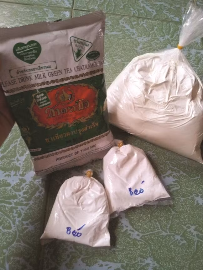 Cách cảnh tỉnh thành phần trong trà sữa của dân mạng.