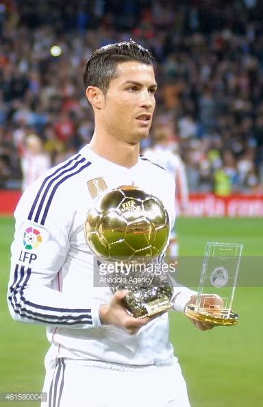 Cristiano Ronaldo là người đã đóng góp 2 trong 8 lần CLB Real Madrid đoạt danh hiệu cao quý này.