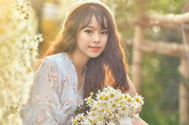 Nu sinh Hoc vien Tai chinh so huu nhan sac ngot ngao hut hon-Hinh-5