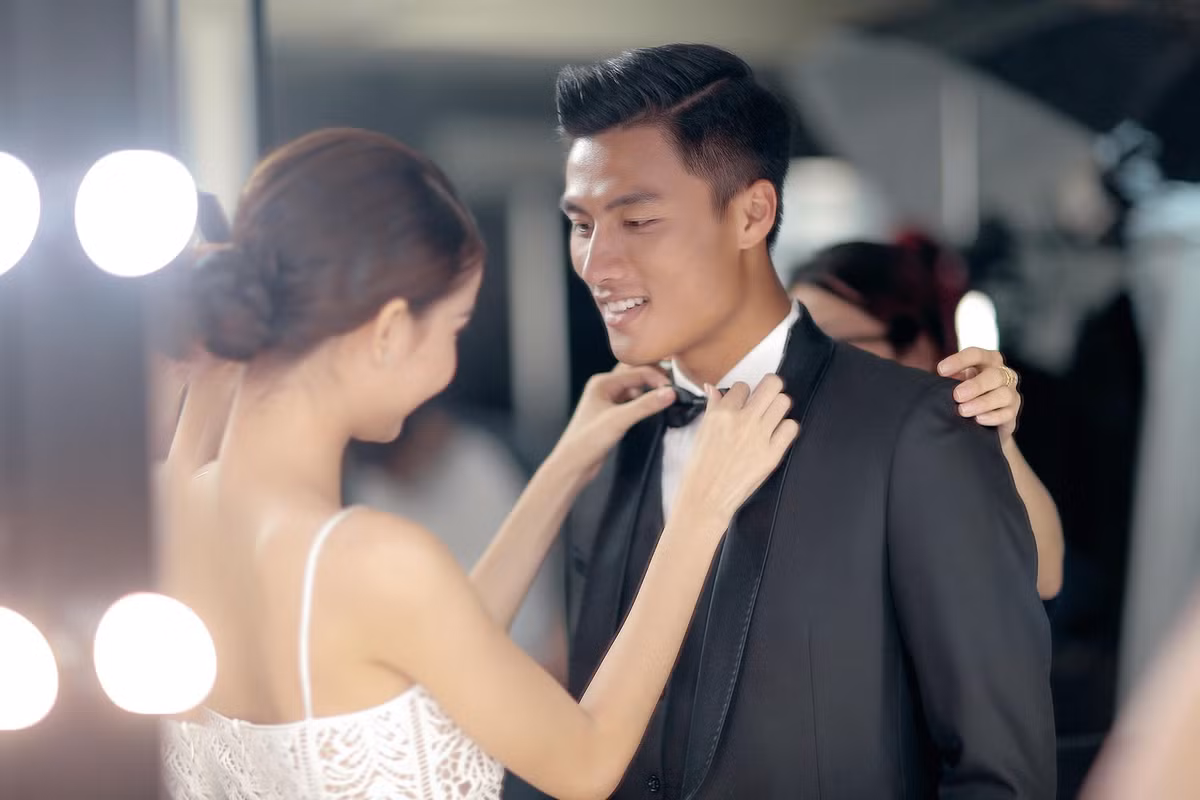 Theo những thông tin từ tấm thiệp cưới mới lộ diện cách đây chưa lâu thì chỉ còn hơn 2 tuần nữa, Kỳ Hân sẽ lên xe hoa cùng với Mạc Hồng Quân.
