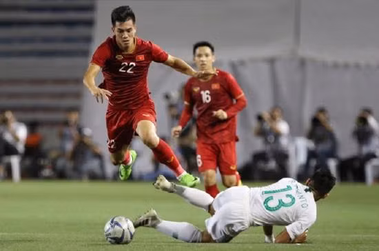 Trung hop den la thuong, fan lo sot vo U22 Viet Nam truoc chung ket-Hinh-2