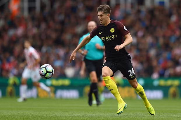 Sau nhiều thông tin chuyển nhượng, ban lãnh đạo CLB Man City đã đưa John Stone về sân Etihad với mục tiêu chinh phục đấu trường châu Âu và đặc biệt hơn đây là món quà hết sức có ý nghĩa dành cho tân HLV Pep Guardiola.