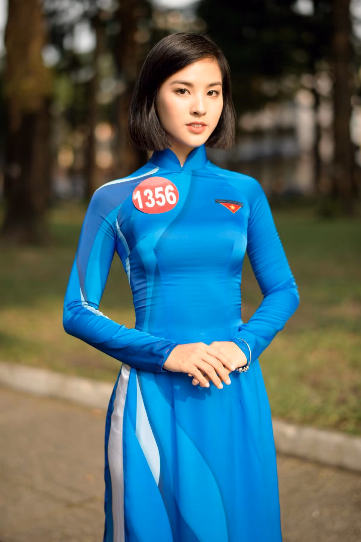 Dù không giành được ngôi vị cao nhất nhưng với danh hiệu hoa khôi nhưng Quỳnh Nga vẫn có thể tự hào với tuyển tập những danh hiệu trong cuộc thi Hoa khôi Sinh Viên Việt Nam của mình. Bên cạnh đó, hot girl ĐH Ngoại thương Hà Nội này còn thể hiện khả năng "bắn" tiếng Anh cực đỉnh khiến nhiều người phải ngưỡng mộ.